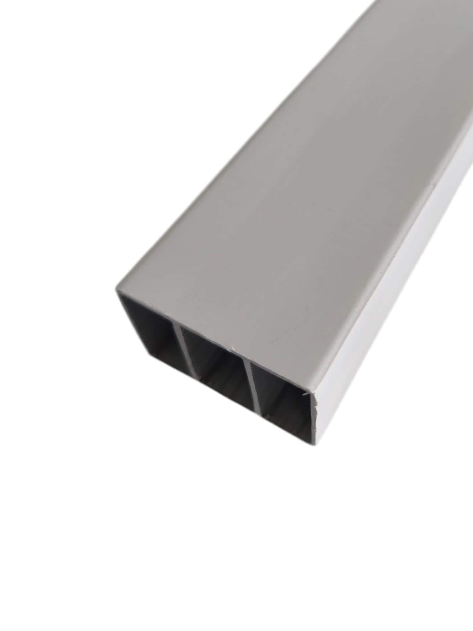 50*30 Műanyag kiemelő keret fehér színben